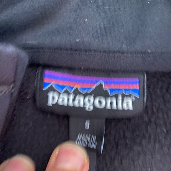 Patagonia Black Hooded Jacket - Picture 4 of 8